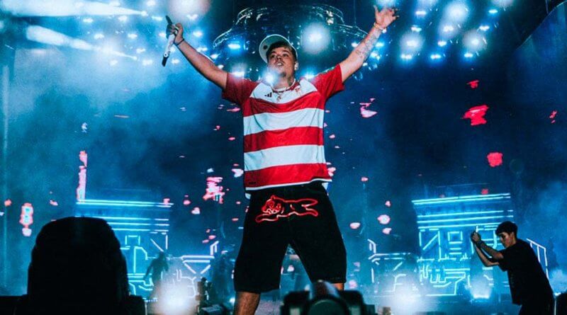 Saiko culminó su gira en Granada con un show magistral que superó la producción de Taylor Swift en Madrid