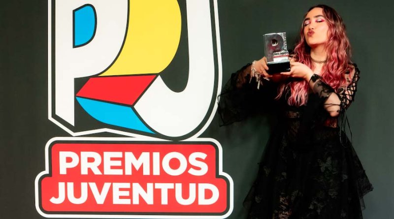 Ela Taubert gana ‘LA NUEVA GENERACIÓN - FEMENINA’ en Premios Juventud 2024