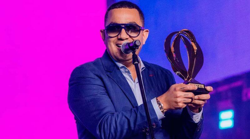 Felipe Peláez honrado con el Premio Trayectoria en Los Heat Latin Music Awards 2024