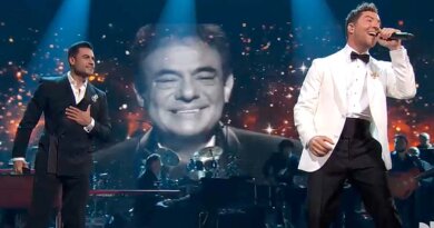 David Bisbal deslumbra en la 25ª Edición Anual de los Latin GRAMMYS durante homenaje a José José