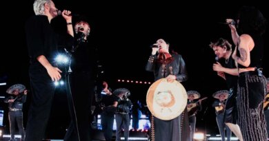 Camila Fernández triunfa junto a Morat en el Estadio GNP