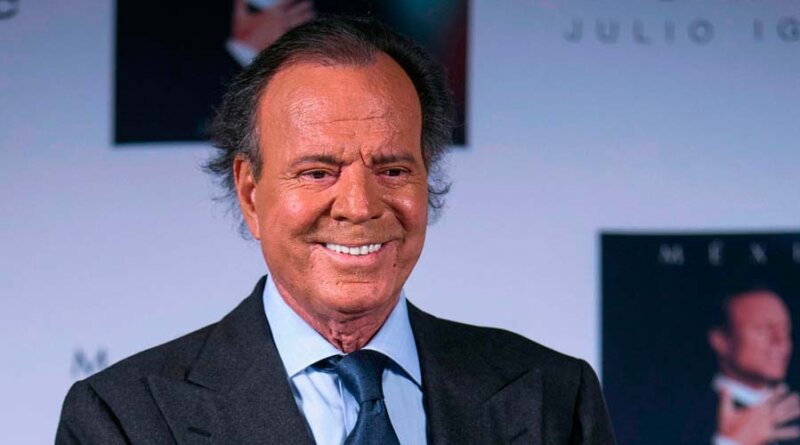 Julio Iglesias envía conmovedor mensaje a Raphael tras ser hospitalizado