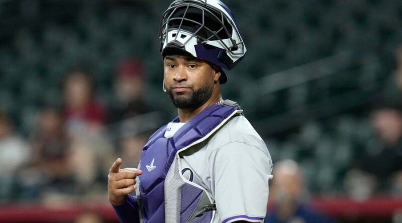 Elías Díaz obtiene un millonario contrato con los Padres de San Diego