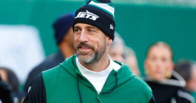 Aaron Rodgers deja en el aire el retiro tras cumplir récord de 500 touchdowns