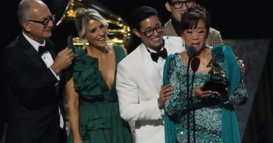 Tony Succar y Mimi Succar gabal el GRAMMY® 2025 como Mejor Álbum Tropical Latino