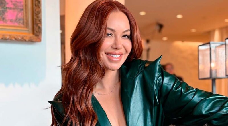 Chiquis estrena look, ¡ahora es pelirroja!