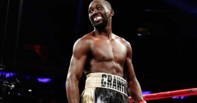 Compañero de equipo asegura que Crawford destrozará a Canelo