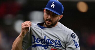 Dodgers deja escapar la barrida en último juego en Cleveland