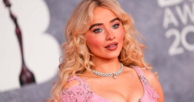 Sabrina Carpenter genera controversia con atrevida portada para Rolling Stone