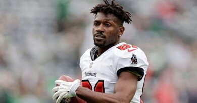 Antonio Brown, exestrella de la NFL, acusado de intento de asesinato en Miami-Dade