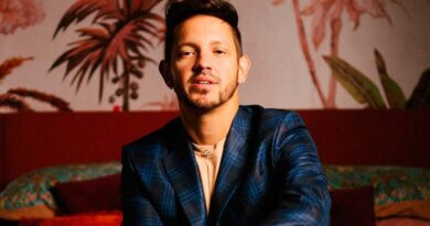 Josefe lanza el remix de "A la playa bailar" junto a Tato Marenco y Felipe Molinares