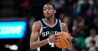 De’Aaron Fox asegura su futuro en San Antonio con una extensión millonaria