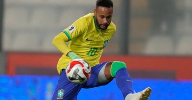 Neymar Jr. le manda un guiño a Carlo Ancelotti para volver a Brasil