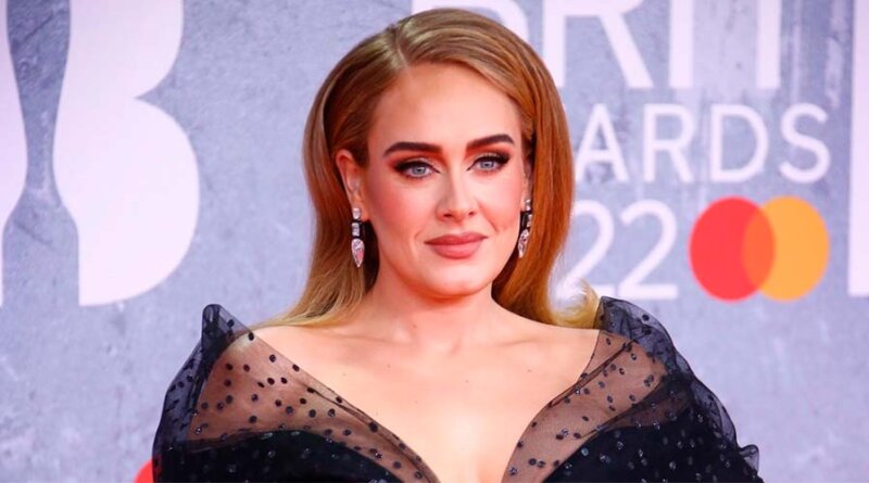 ¡Adele podría subir al escenario del Super Bowl 2026!