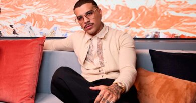 Rauw Alejandro: La entrevista de Cosa Nuestra: Capítulo 0 con Lowe | Apple Music