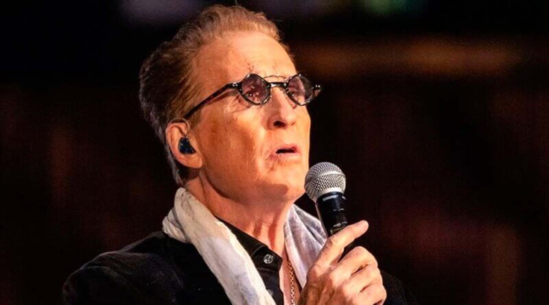 Emmanuel responde si Manuel Mijares sufrió daño vocal tras su pérdida de peso