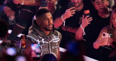 Exceso de velocidad habría causado accidente donde Anthony Joshua resultó herido