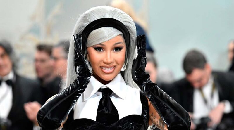 Cardi B sorprendió con un atuendo inspirado en Barbie