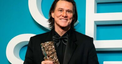 Jim Carrey pronuncia un emotivo discurso en francés al recibir el premio César