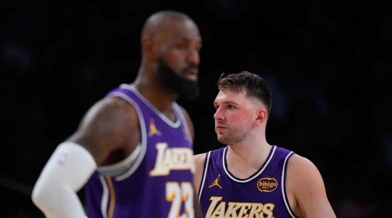 Luka Doncic y Austin Reaves, bajas sensibles para los Lakers en inicio de playoffs