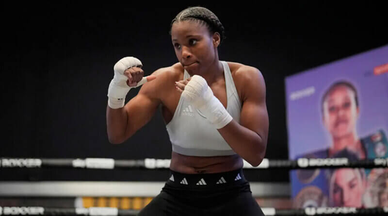 Caroline Dubois sigue intratable, unificó los títulos OMB y CMB del peso ligero