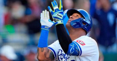Salvador Pérez iguala un registro histórico de jonrones para un latino en Grandes Ligas
