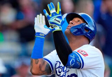 Salvador Pérez iguala un registro histórico de jonrones para un latino en Grandes Ligas