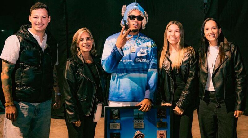 Myke Towers arrasa en el cono sur y continúa su imparable gira internacional
