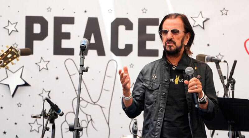 Ringo Starr recibió un doctorado honoris causa en el marco de su cumpleaños 86