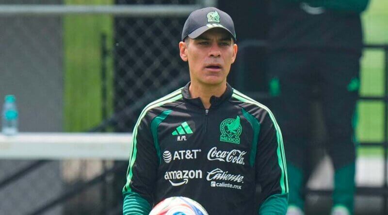 La selección de México rompe una tradición histórica con su nuevo director técnico