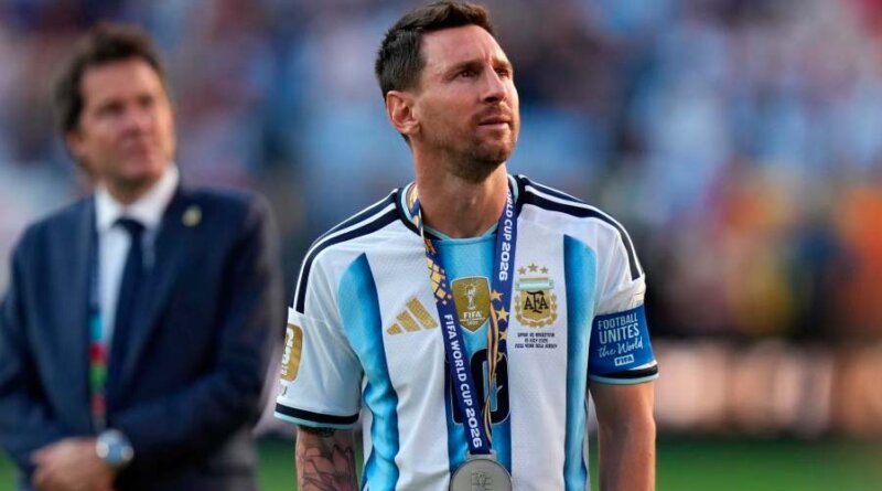 Messi se despide públicamente de su padre y revela que siente dudas de seguir en el fútbol