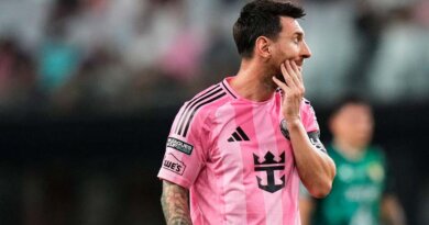 Casemiro reacciona al regreso de Messi a las canchas tras la muerte de su padre
