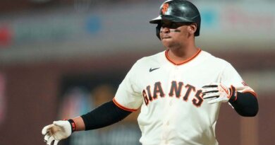 Lesión aleja a Rafael Devers de su objetivo de alcanzar marca de jonrones con los Giants