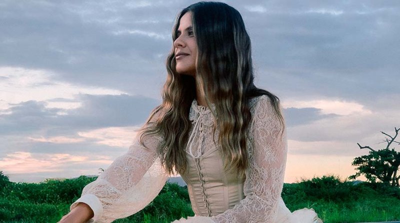 Luz Pinos abre las puertas de “Casa Nueva”, su tercer álbum de estudio