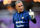 Keylor Navas sale en defensa de Esteban Solari